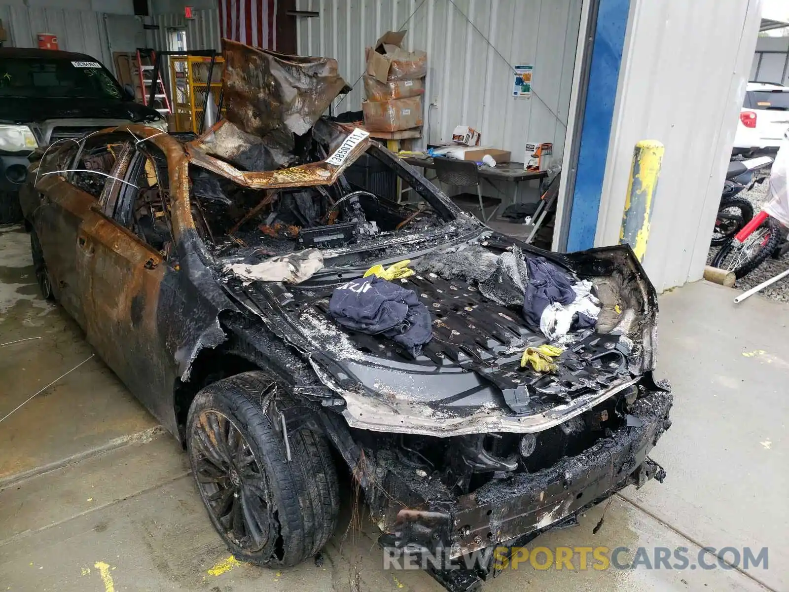 10 Photograph of a damaged car 58AD21B18LU004466 LEXUS ES300 2020