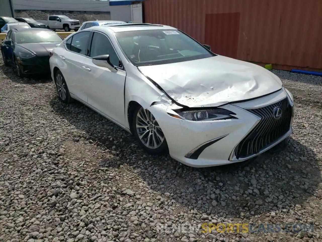 1 Фотография поврежденного автомобиля 58AD21B1XLU004792 LEXUS ES300 2020