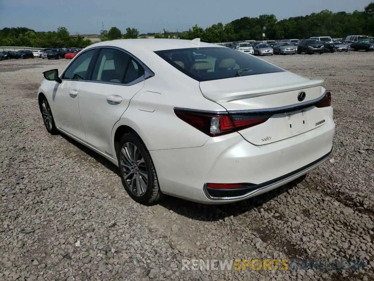 3 Photograph of a damaged car 58AD21B1XLU004792 LEXUS ES300 2020