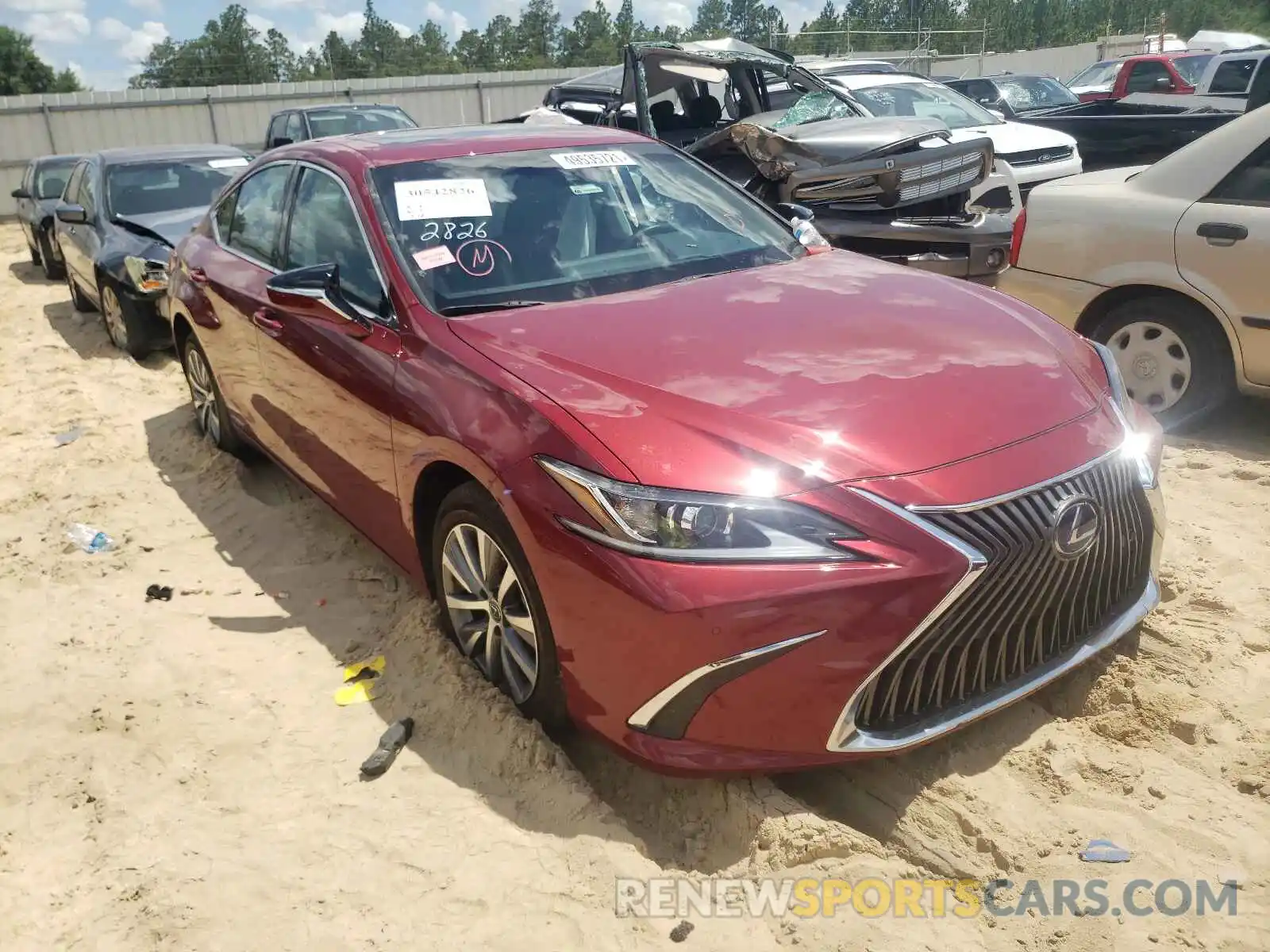 1 Photograph of a damaged car 58AD21B1XLU006638 LEXUS ES300 2020