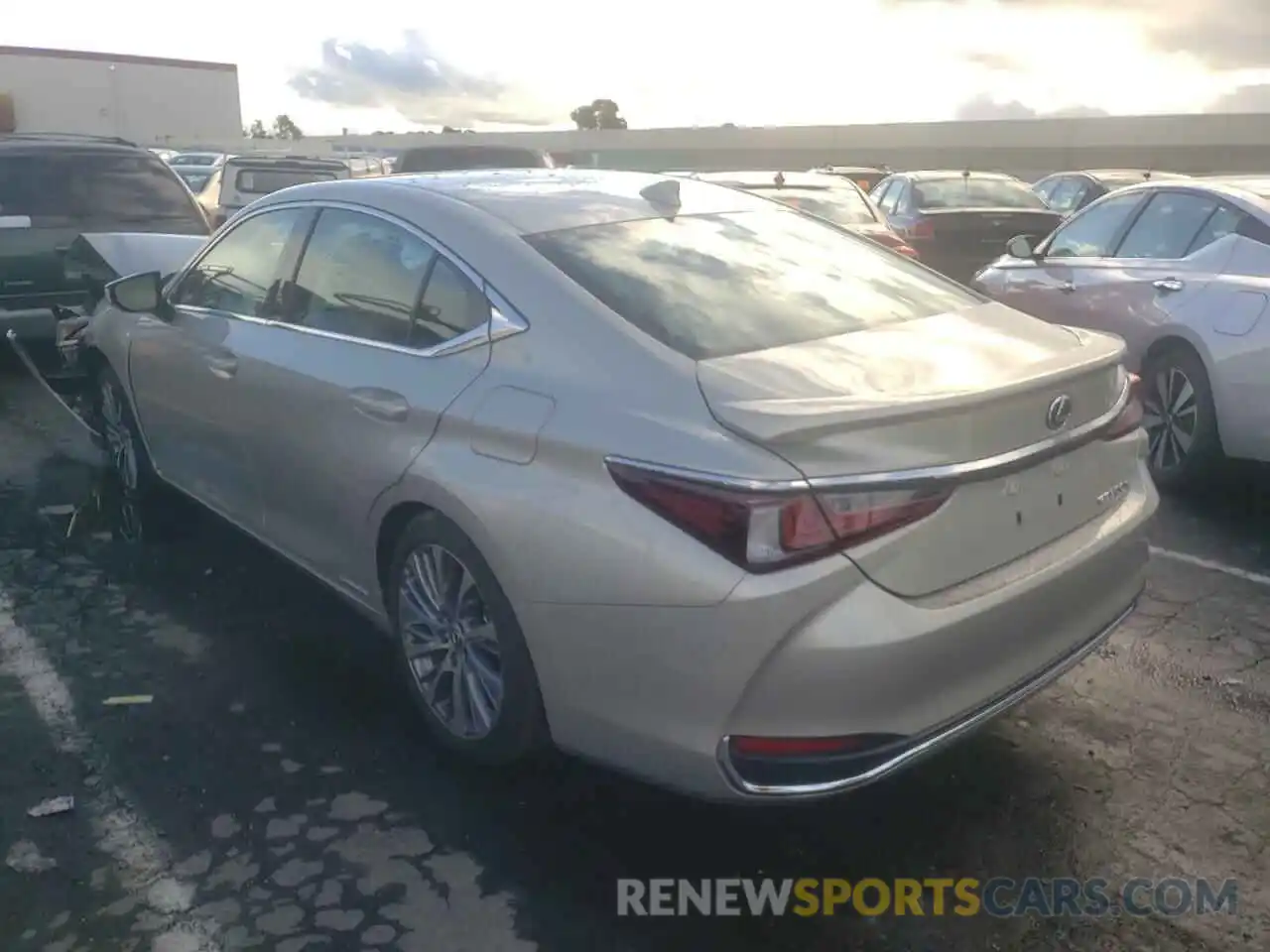 3 Photograph of a damaged car 58AD21B1XLU012102 LEXUS ES300 2020