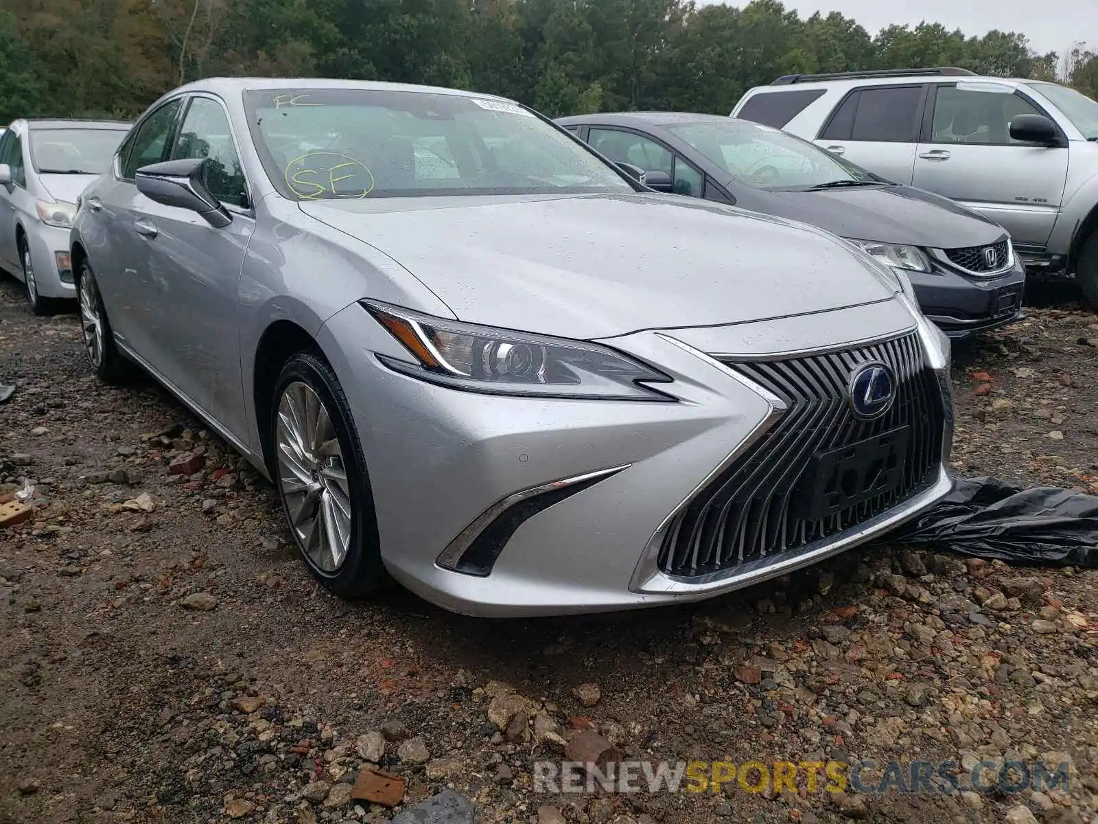 1 Photograph of a damaged car 58AE21B13LU007697 LEXUS ES300 2020