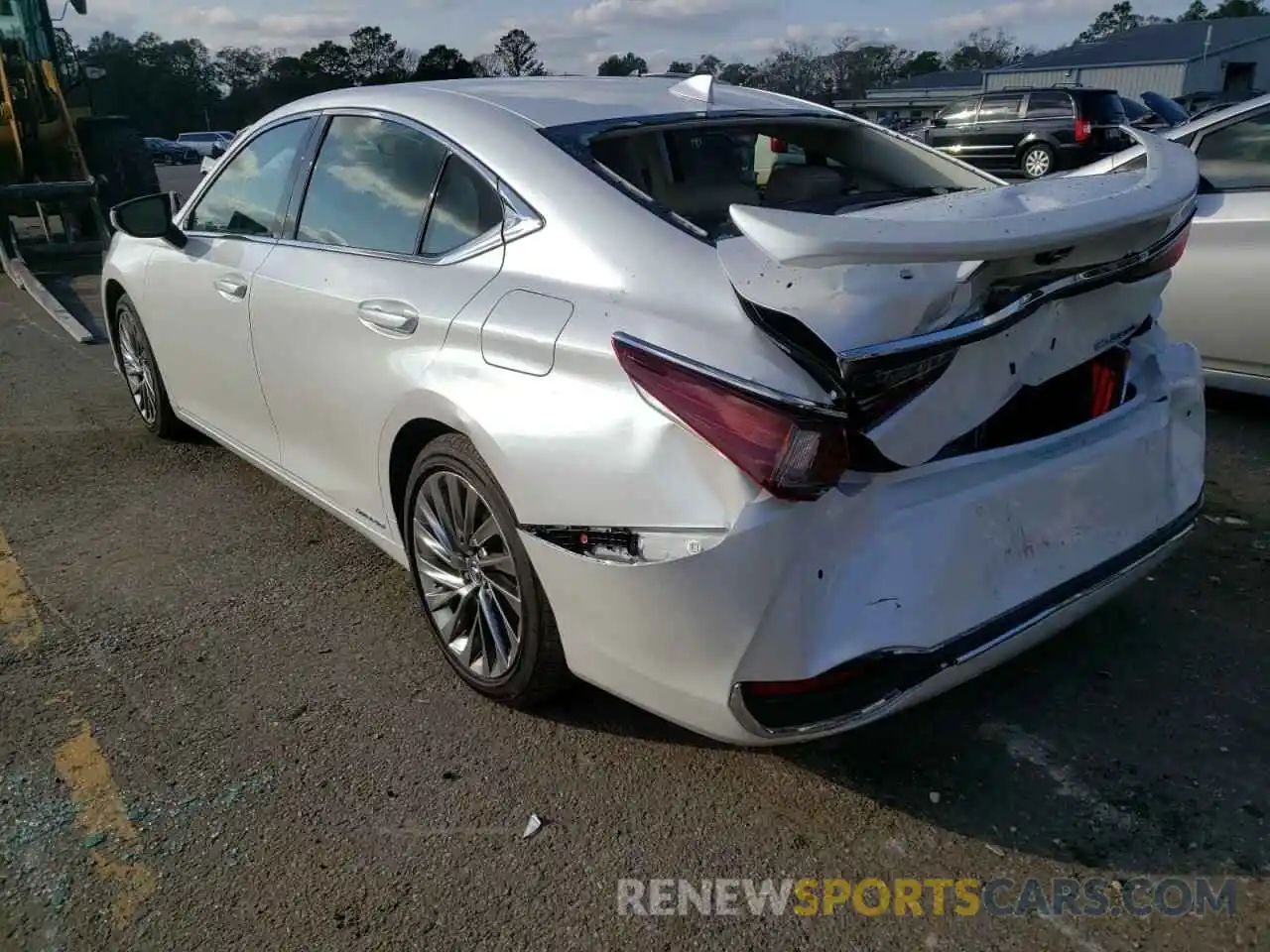 3 Photograph of a damaged car 58AF21B19LU010902 LEXUS ES300 2020