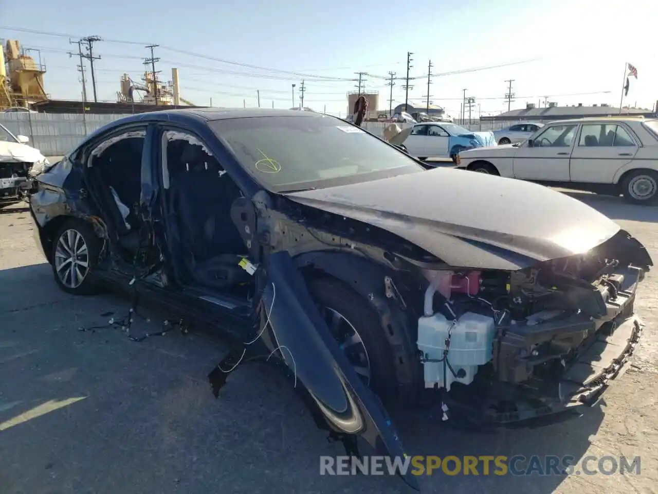 1 Photograph of a damaged car 58ACA1C11MU006638 LEXUS ES300 2021