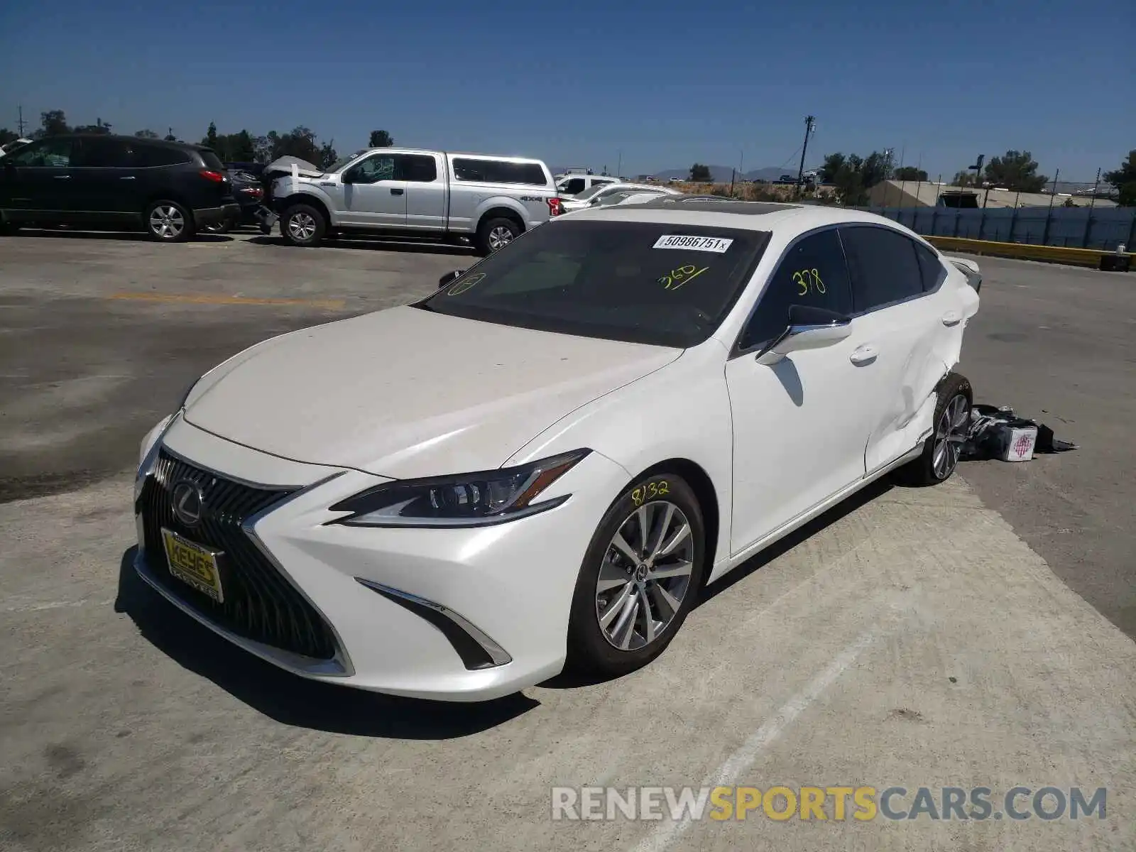 2 Photograph of a damaged car 58ACA1C18MU008032 LEXUS ES300 2021