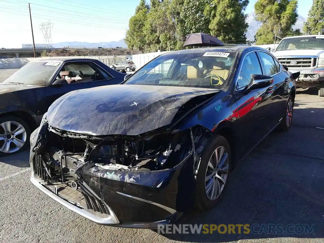 2 Photograph of a damaged car 58ACA1C18MU010458 LEXUS ES300 2021