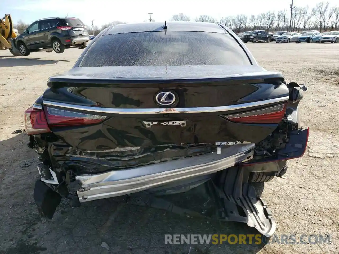 9 Photograph of a damaged car 58ADA1C12MU005504 LEXUS ES300 2021