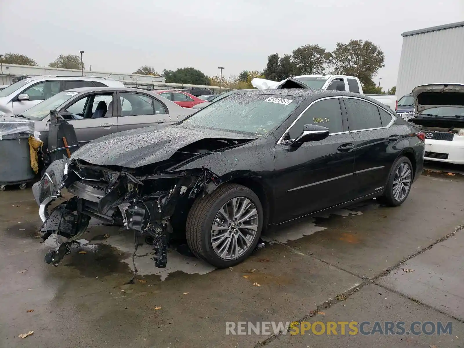 2 Photograph of a damaged car 58ADA1C12MU008600 LEXUS ES300 2021