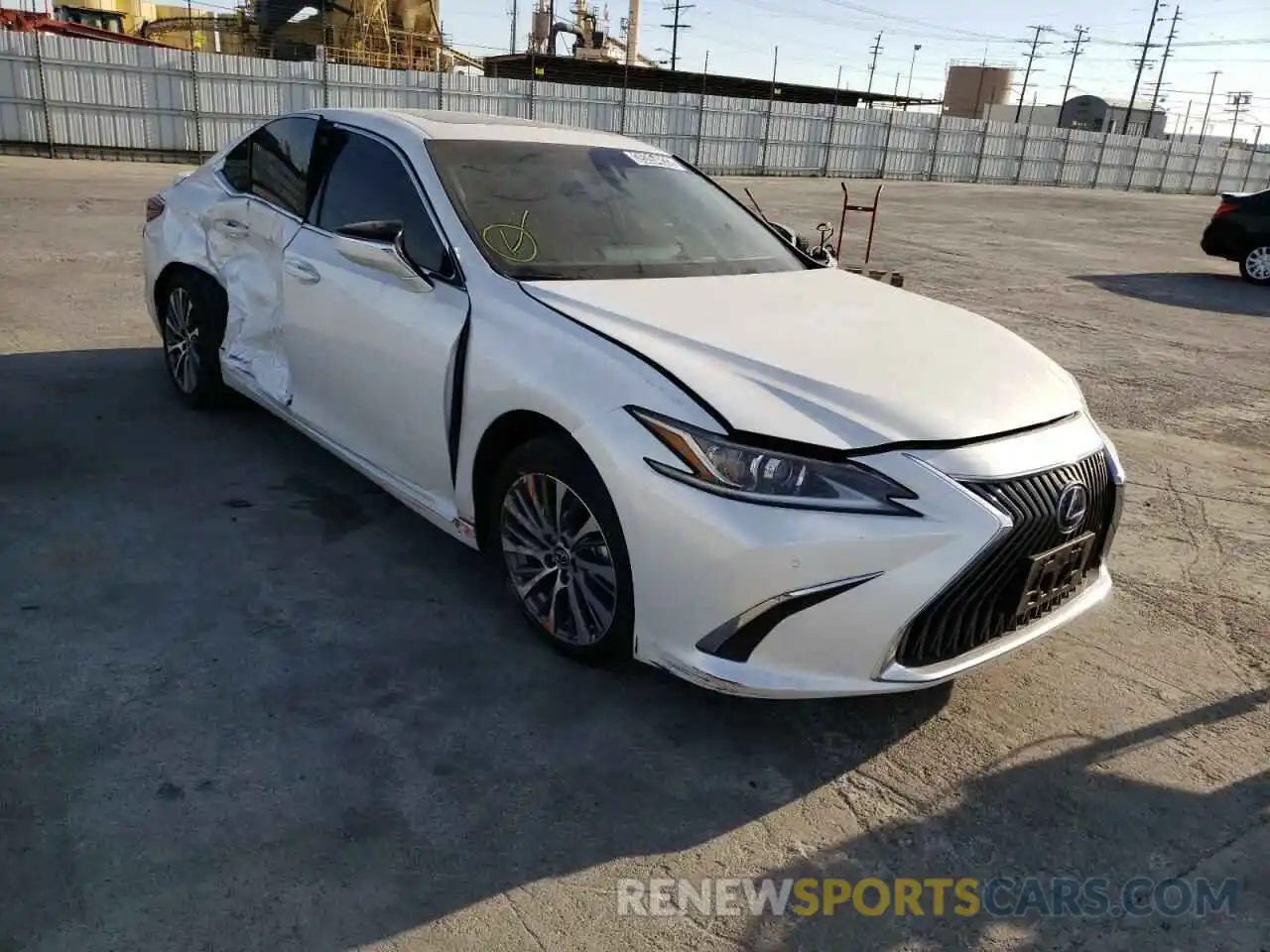 1 Photograph of a damaged car 58ADA1C14MU002586 LEXUS ES300 2021