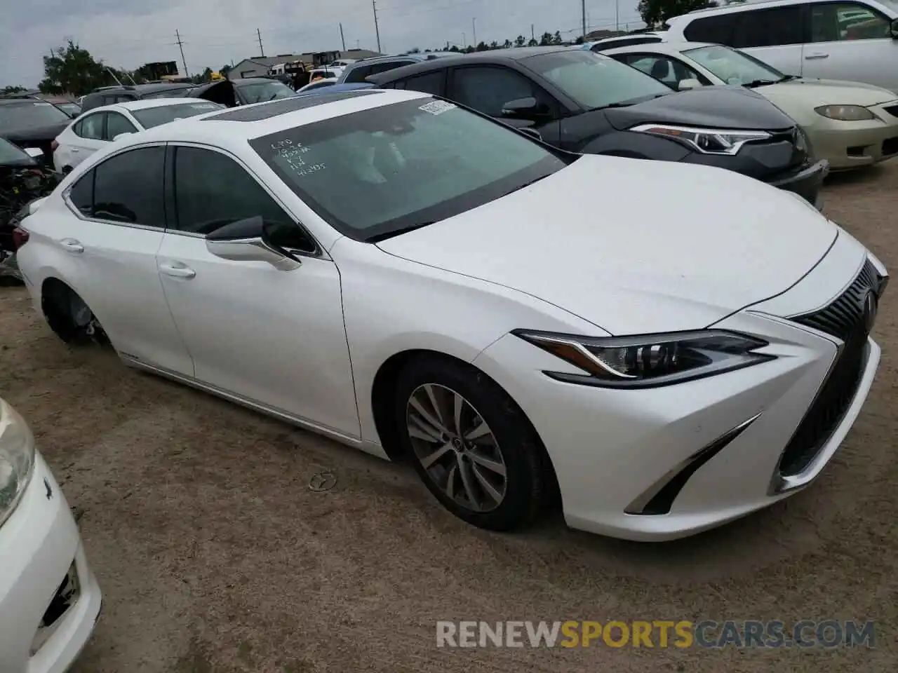 1 Photograph of a damaged car 58ADA1C14MU004600 LEXUS ES300 2021