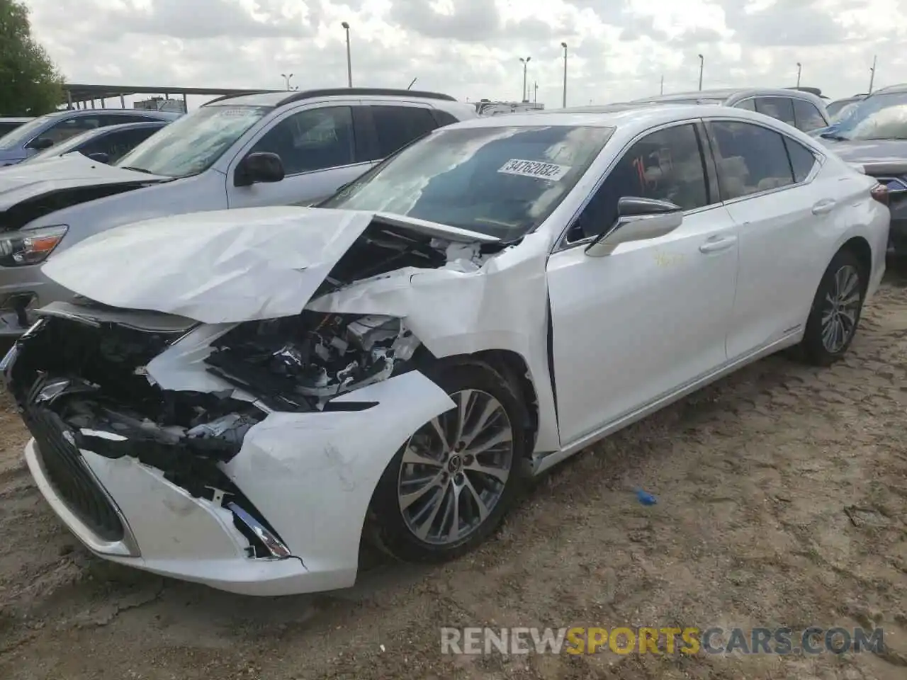 2 Photograph of a damaged car 58ADA1C15MU004511 LEXUS ES300 2021