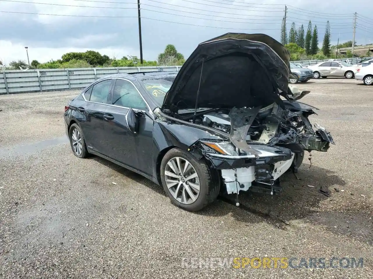 1 Photograph of a damaged car 58ADA1C16MU010883 LEXUS ES300 2021