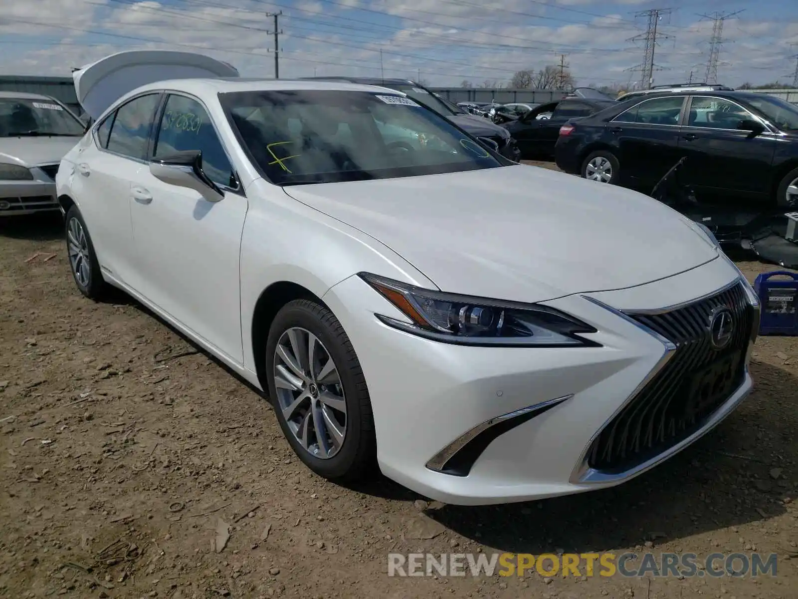 1 Photograph of a damaged car 58ADA1C17MU002145 LEXUS ES300 2021