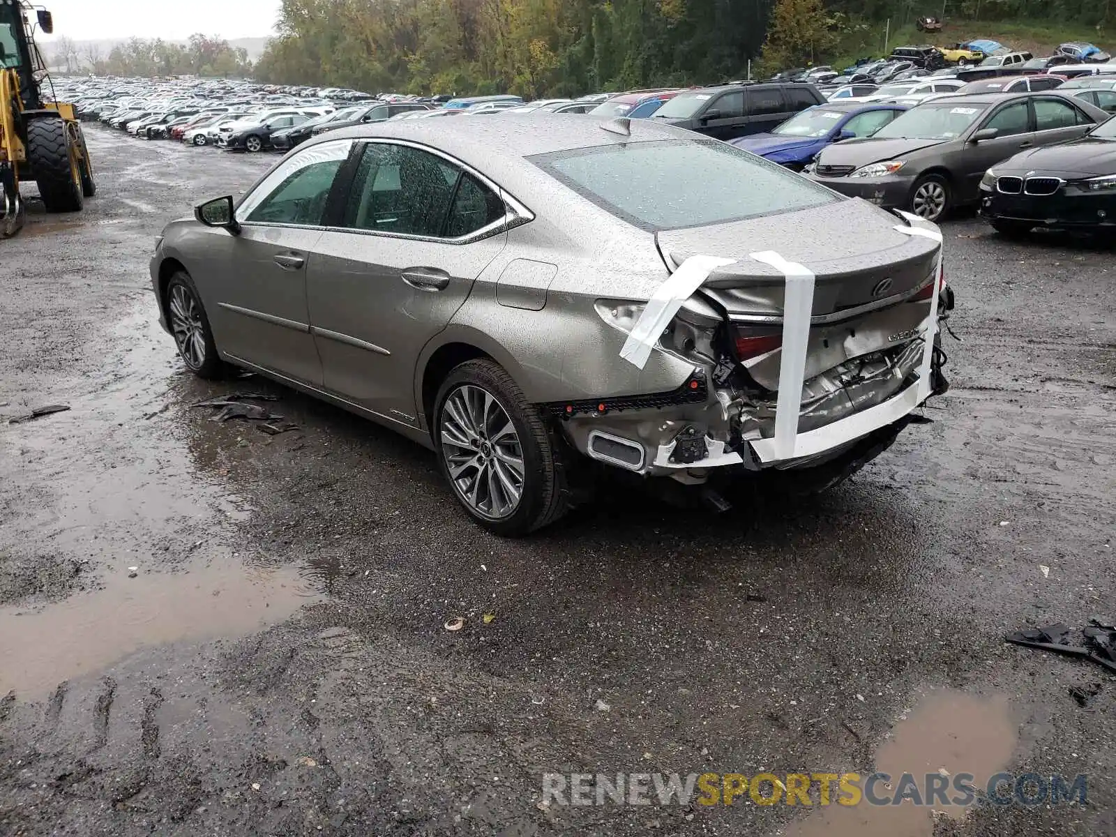 3 Photograph of a damaged car 58ADA1C17MU010200 LEXUS ES300 2021