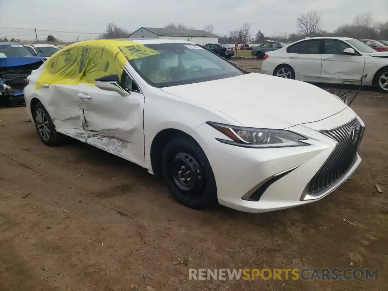 1 Photograph of a damaged car 58ADA1C18MU009024 LEXUS ES300 2021