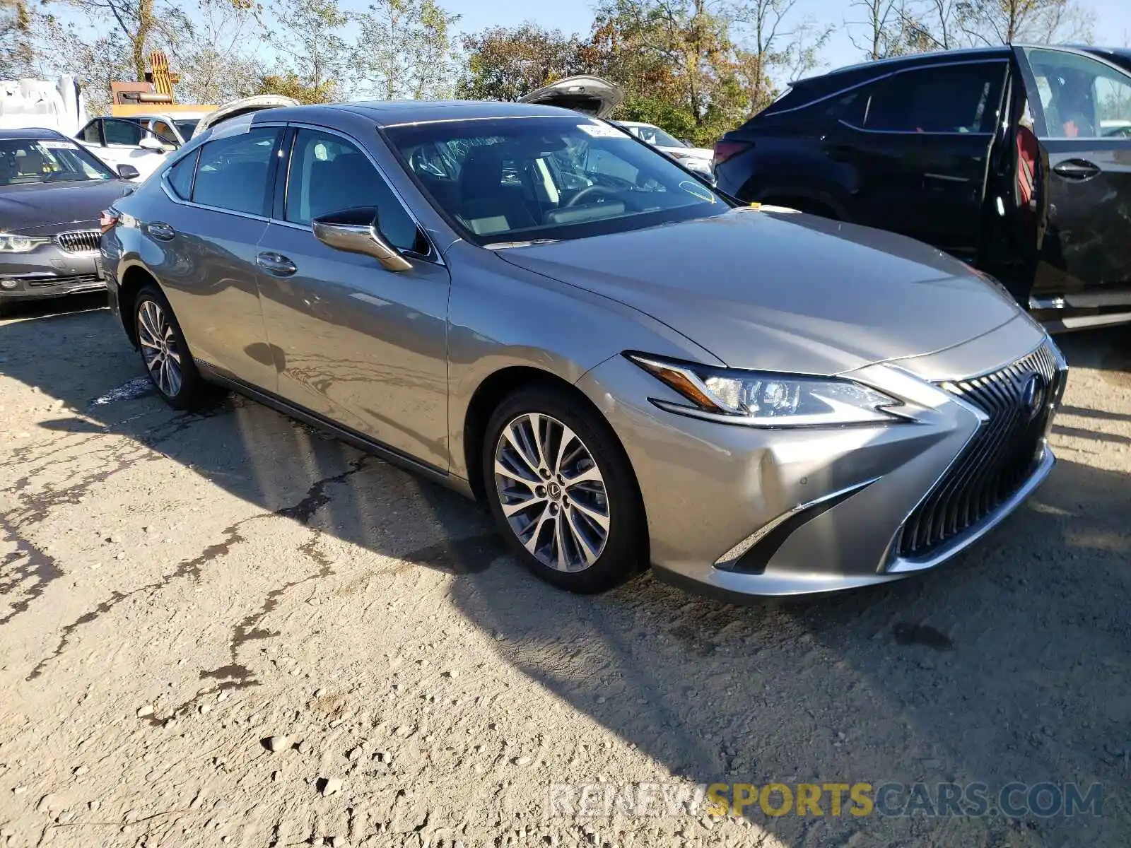 1 Photograph of a damaged car 58ADA1C18MU010660 LEXUS ES300 2021