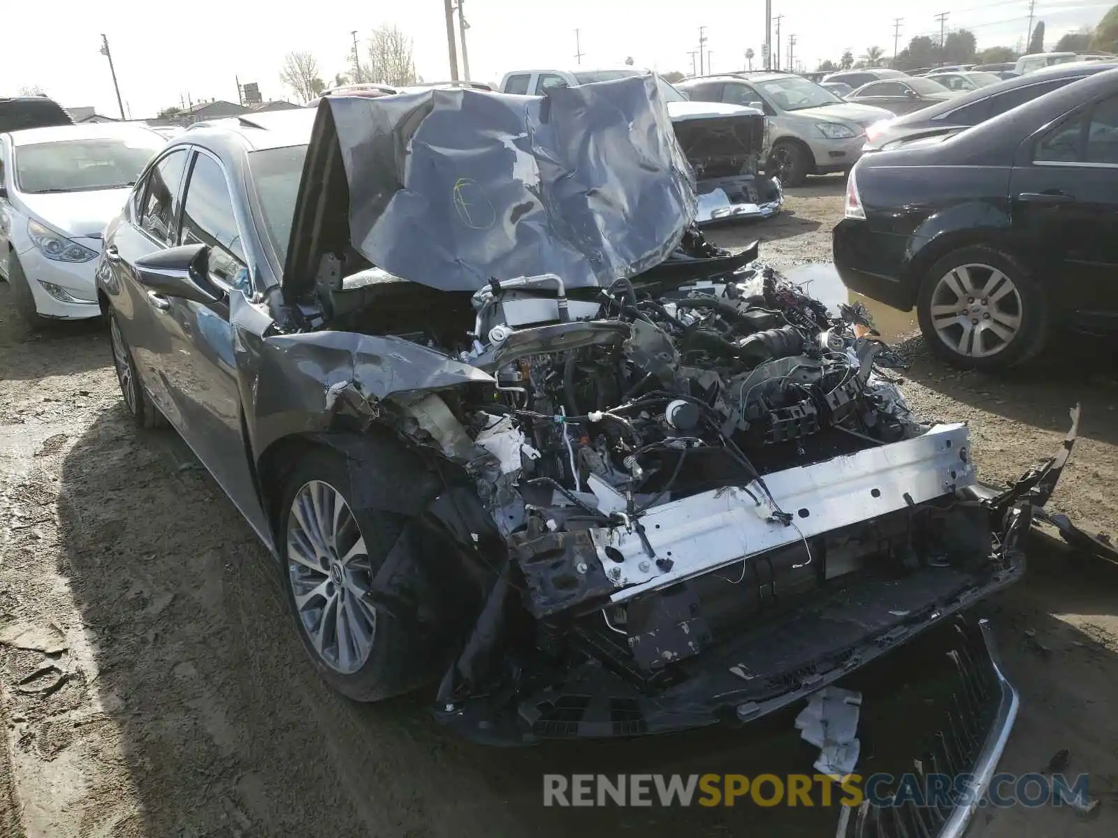 1 Photograph of a damaged car 58ADA1C19MU002714 LEXUS ES300 2021