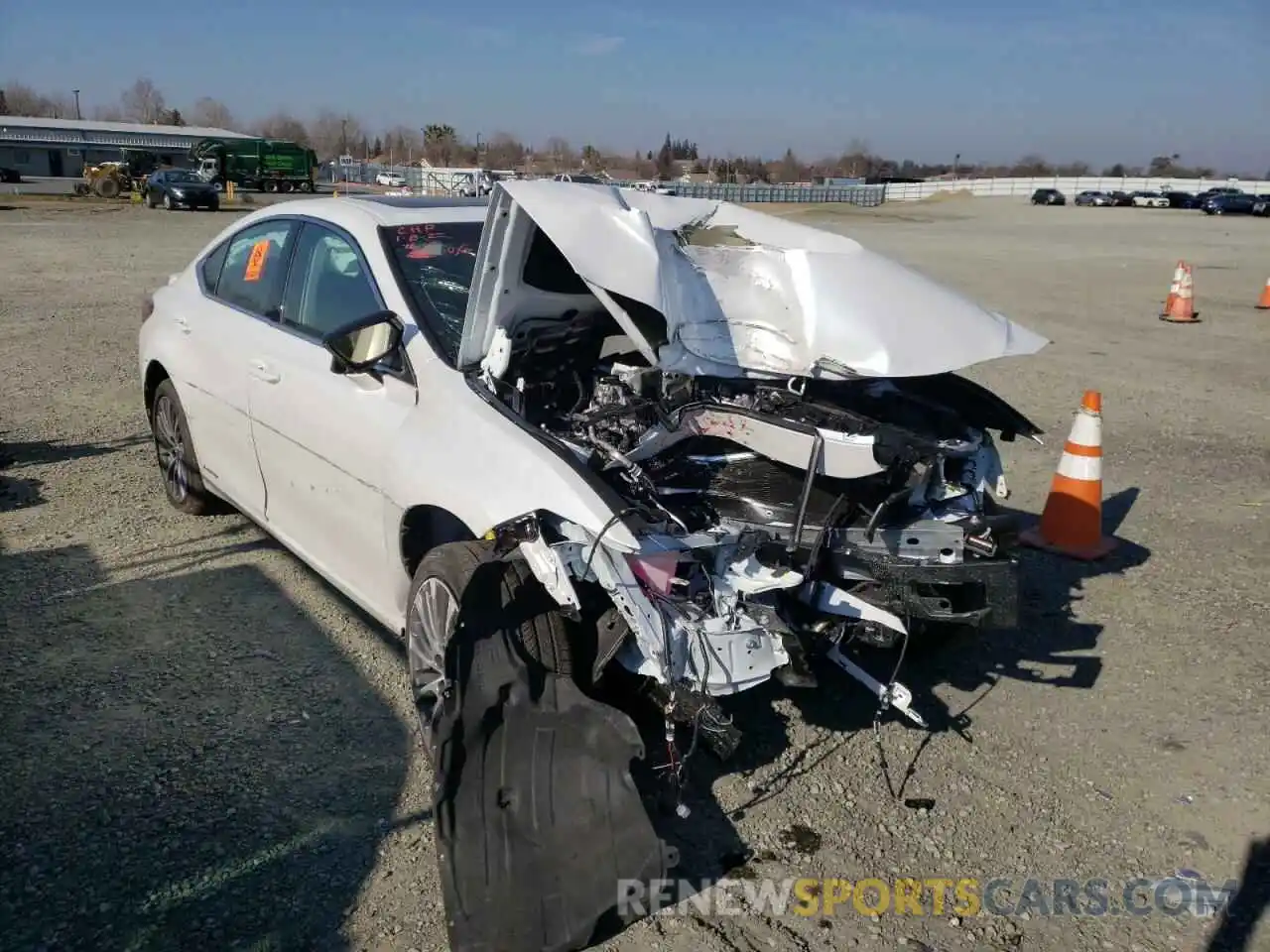 1 Photograph of a damaged car 58ADA1C19MU012045 LEXUS ES300 2021