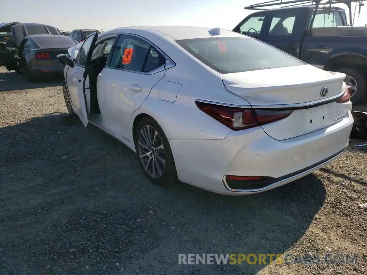 3 Photograph of a damaged car 58ADA1C19MU012045 LEXUS ES300 2021