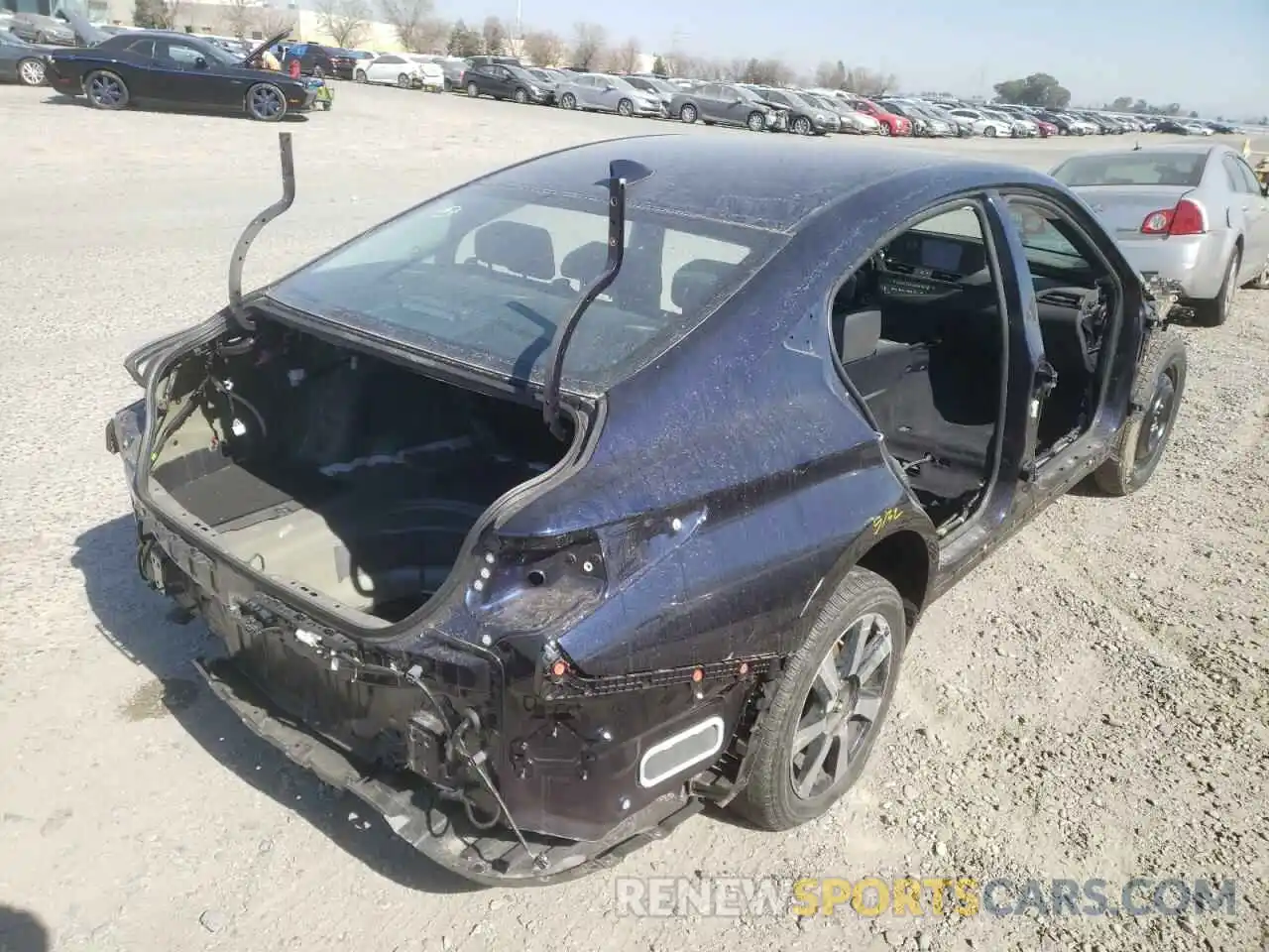 4 Photograph of a damaged car 58ADA1C19MU013082 LEXUS ES300 2021