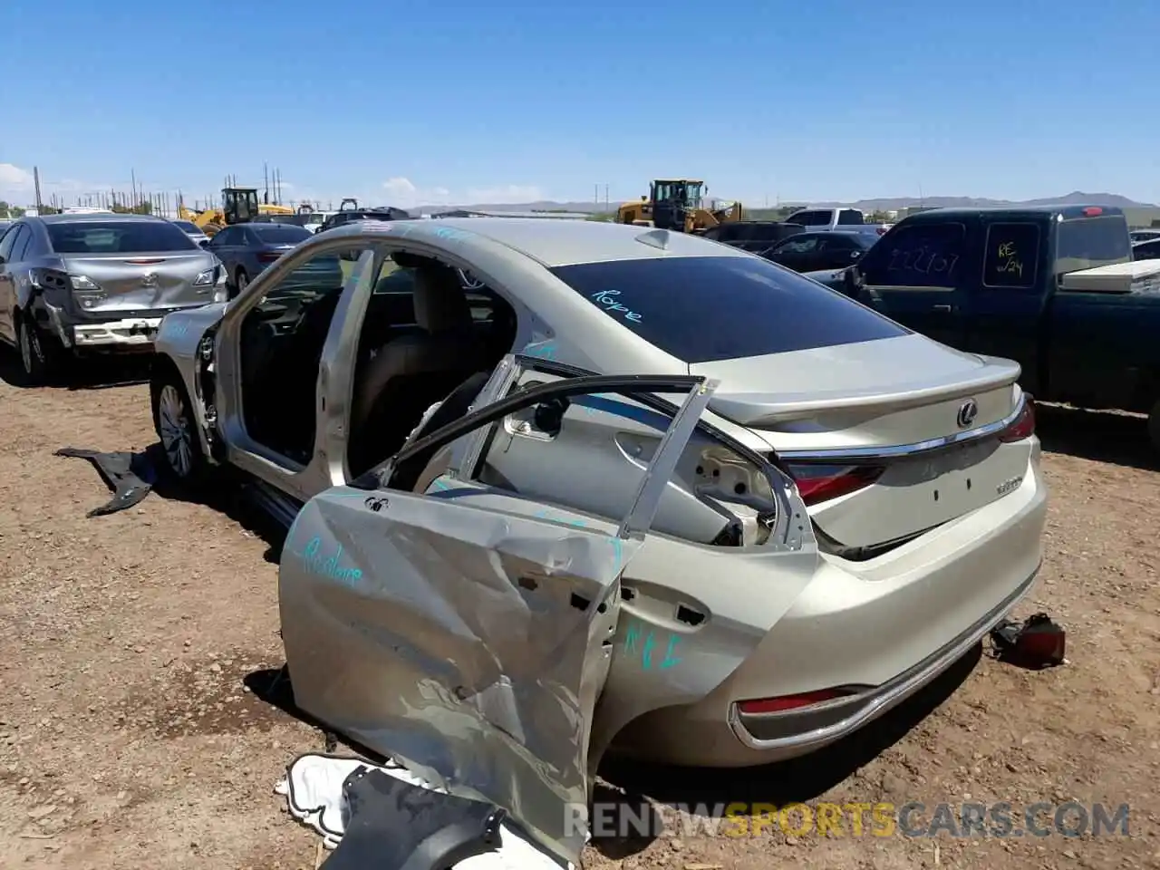 3 Photograph of a damaged car 58AEA1C16MU011200 LEXUS ES300 2021