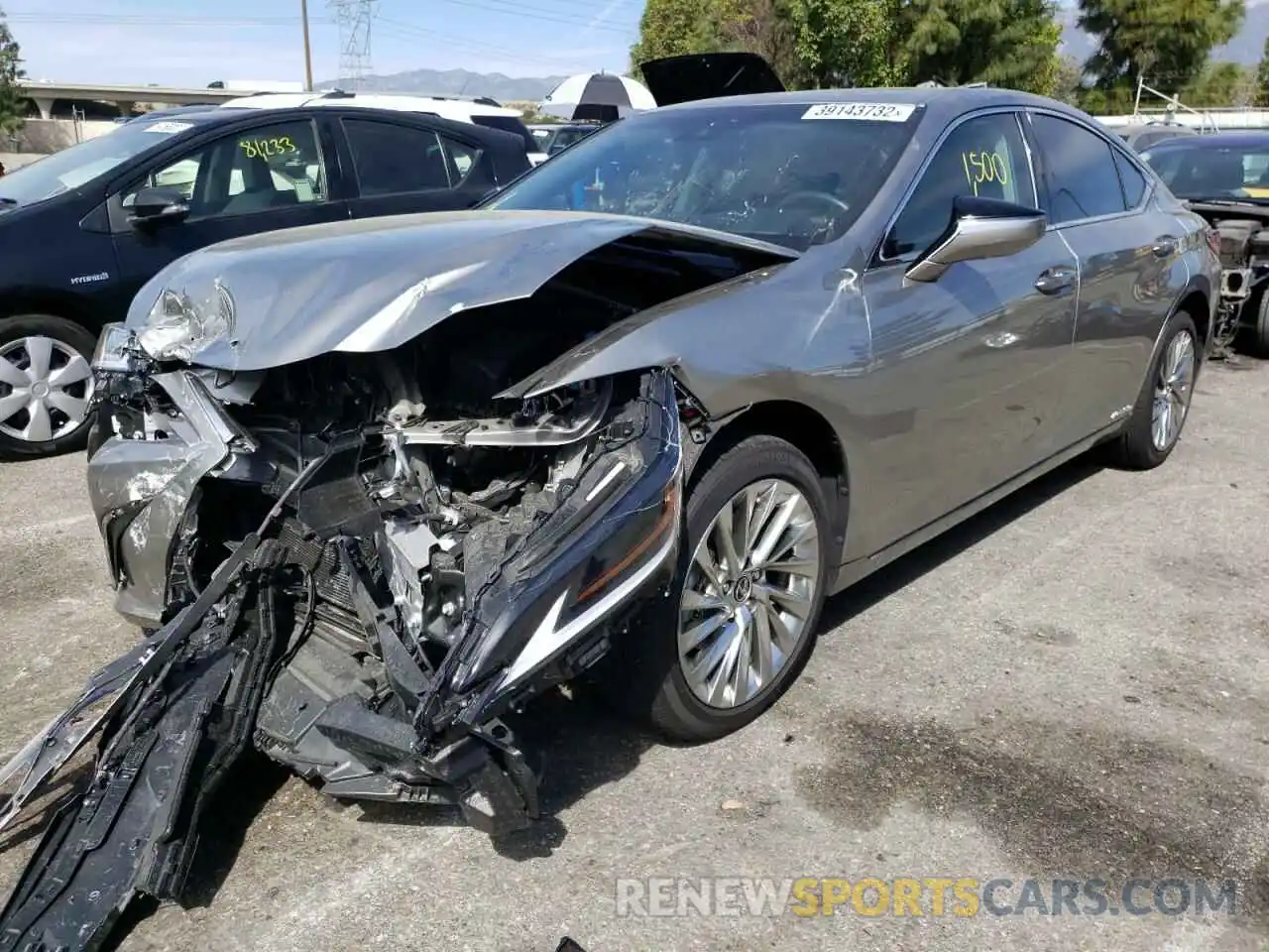 2 Photograph of a damaged car 58AEA1C17MU003946 LEXUS ES300 2021