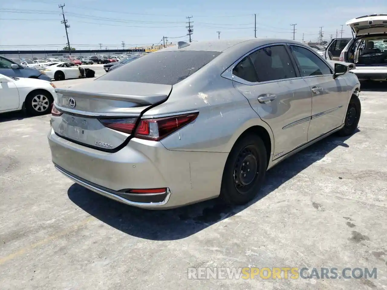 4 Фотография поврежденного автомобиля 58AEA1C18MU004507 LEXUS ES300 2021