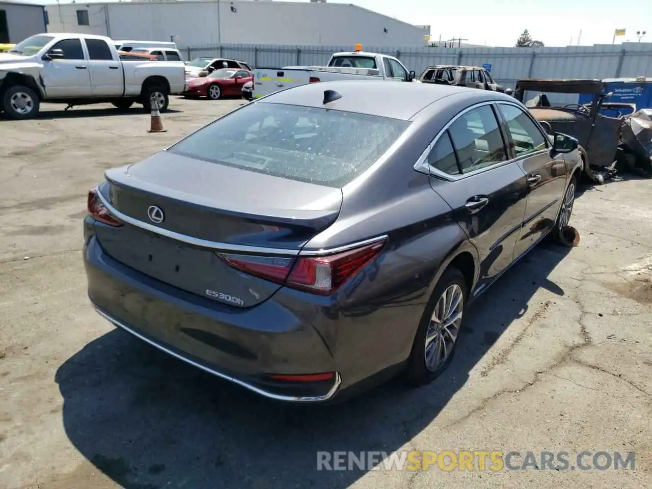 4 Photograph of a damaged car 58ACA1C15NU022908 LEXUS ES300 2022