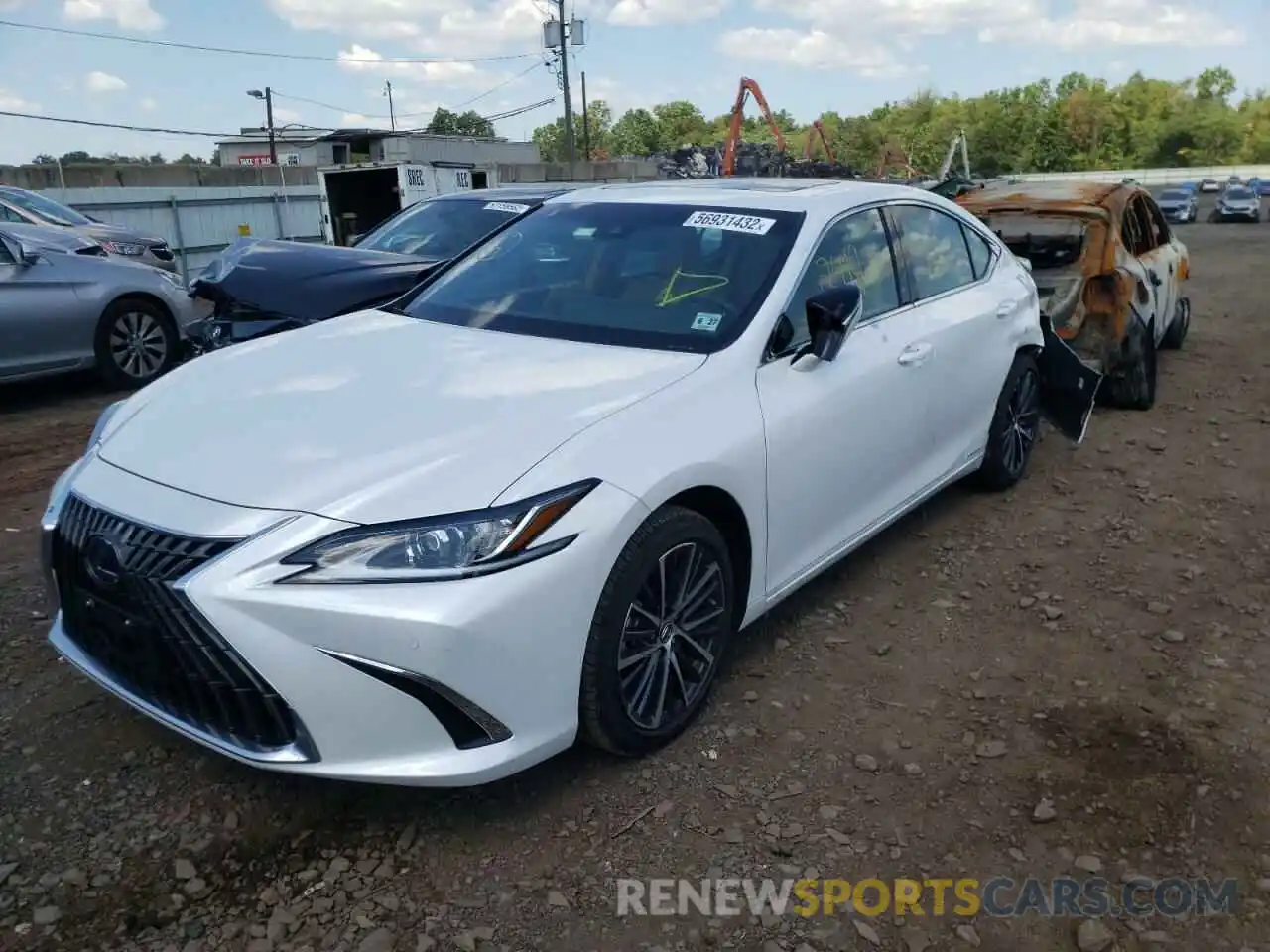 2 Photograph of a damaged car 58ADA1C18NU022163 LEXUS ES300 2022