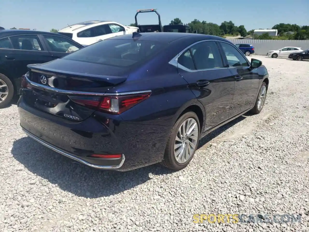 4 Photograph of a damaged car 58AEA1C11NU019173 LEXUS ES300 2022