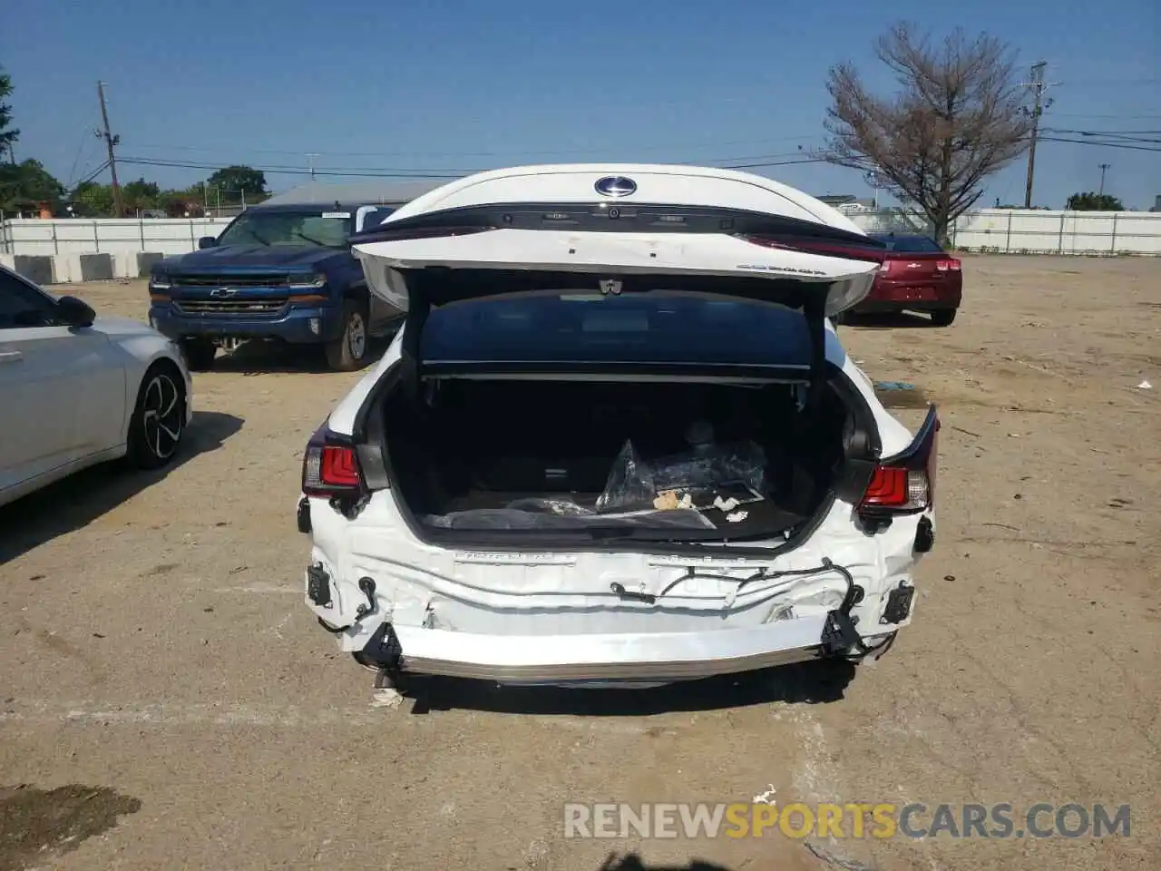 9 Photograph of a damaged car 58AGA1C10NU022445 LEXUS ES300 2022