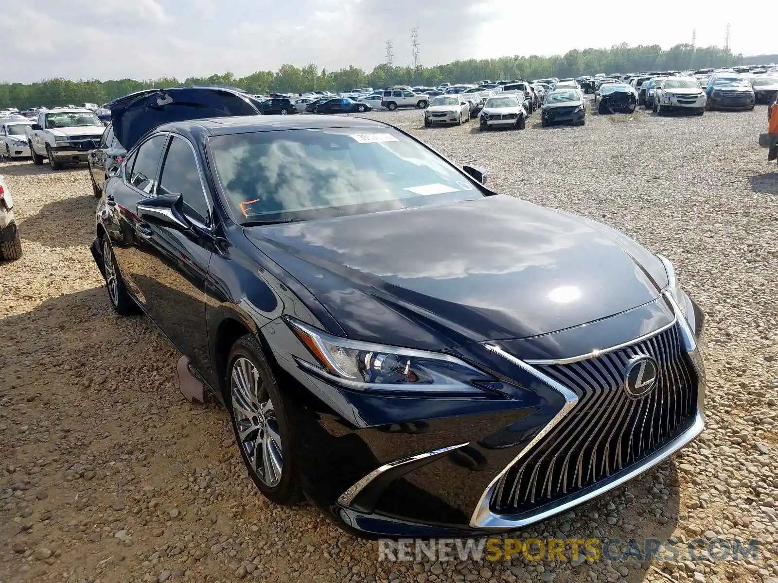 1 Photograph of a damaged car 58ABZ1B10KU002891 LEXUS ES350 2019