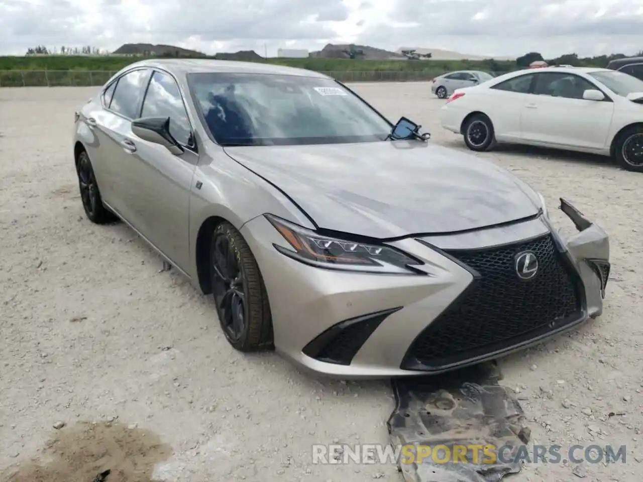 1 Photograph of a damaged car 58ABZ1B10KU003166 LEXUS ES350 2019