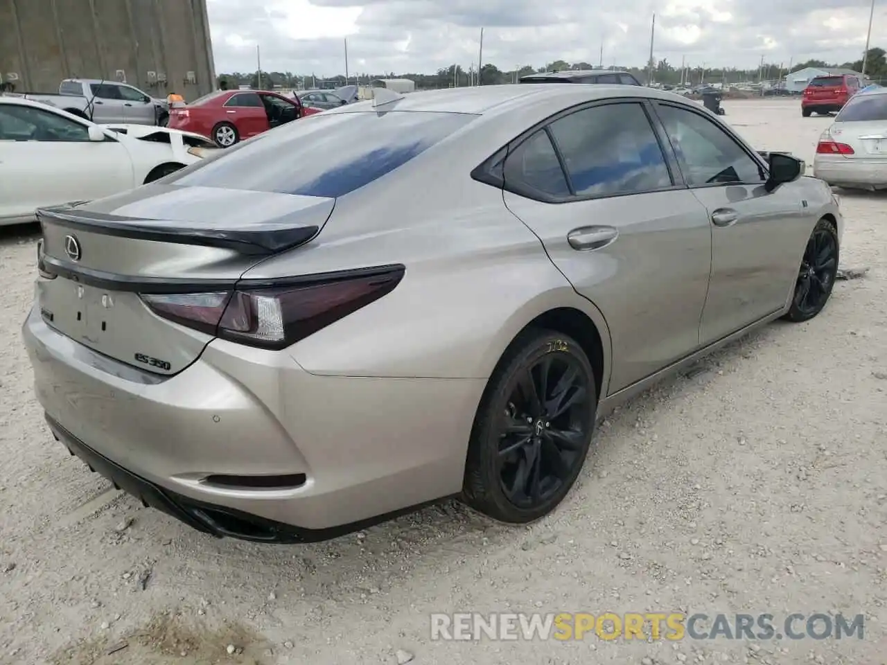 4 Photograph of a damaged car 58ABZ1B10KU003166 LEXUS ES350 2019