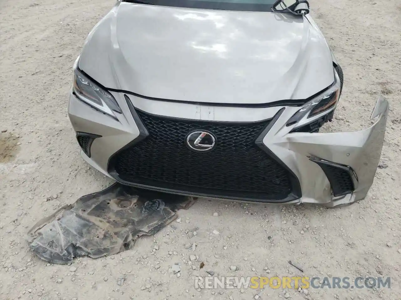 9 Photograph of a damaged car 58ABZ1B10KU003166 LEXUS ES350 2019