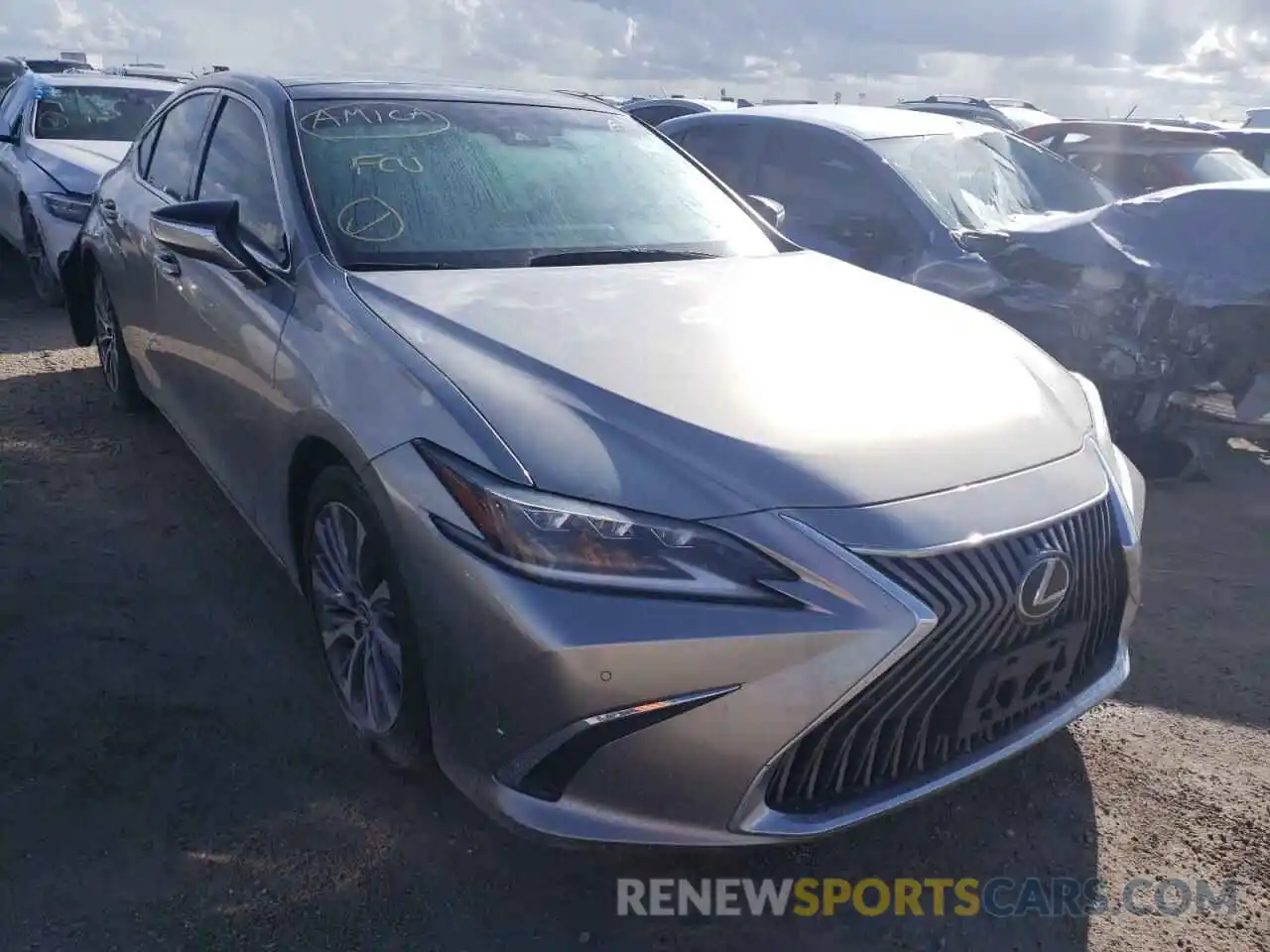 1 Photograph of a damaged car 58ABZ1B10KU010229 LEXUS ES350 2019