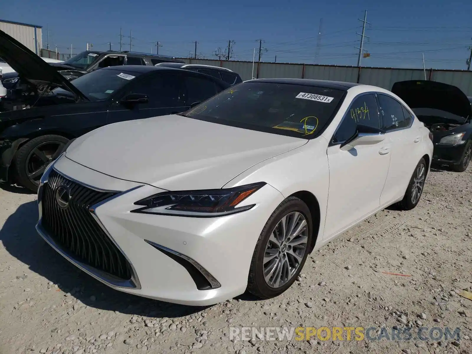 2 Photograph of a damaged car 58ABZ1B10KU010585 LEXUS ES350 2019