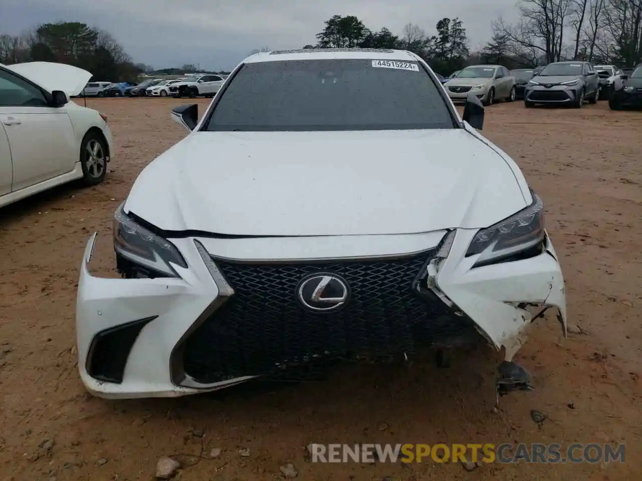 5 Photograph of a damaged car 58ABZ1B10KU010831 LEXUS ES350 2019