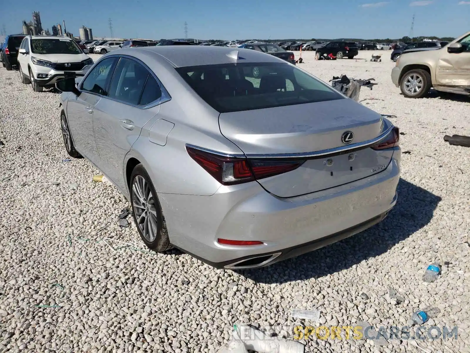 3 Photograph of a damaged car 58ABZ1B10KU013468 LEXUS ES350 2019