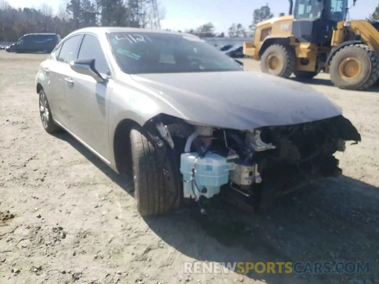 1 Photograph of a damaged car 58ABZ1B10KU014121 LEXUS ES350 2019