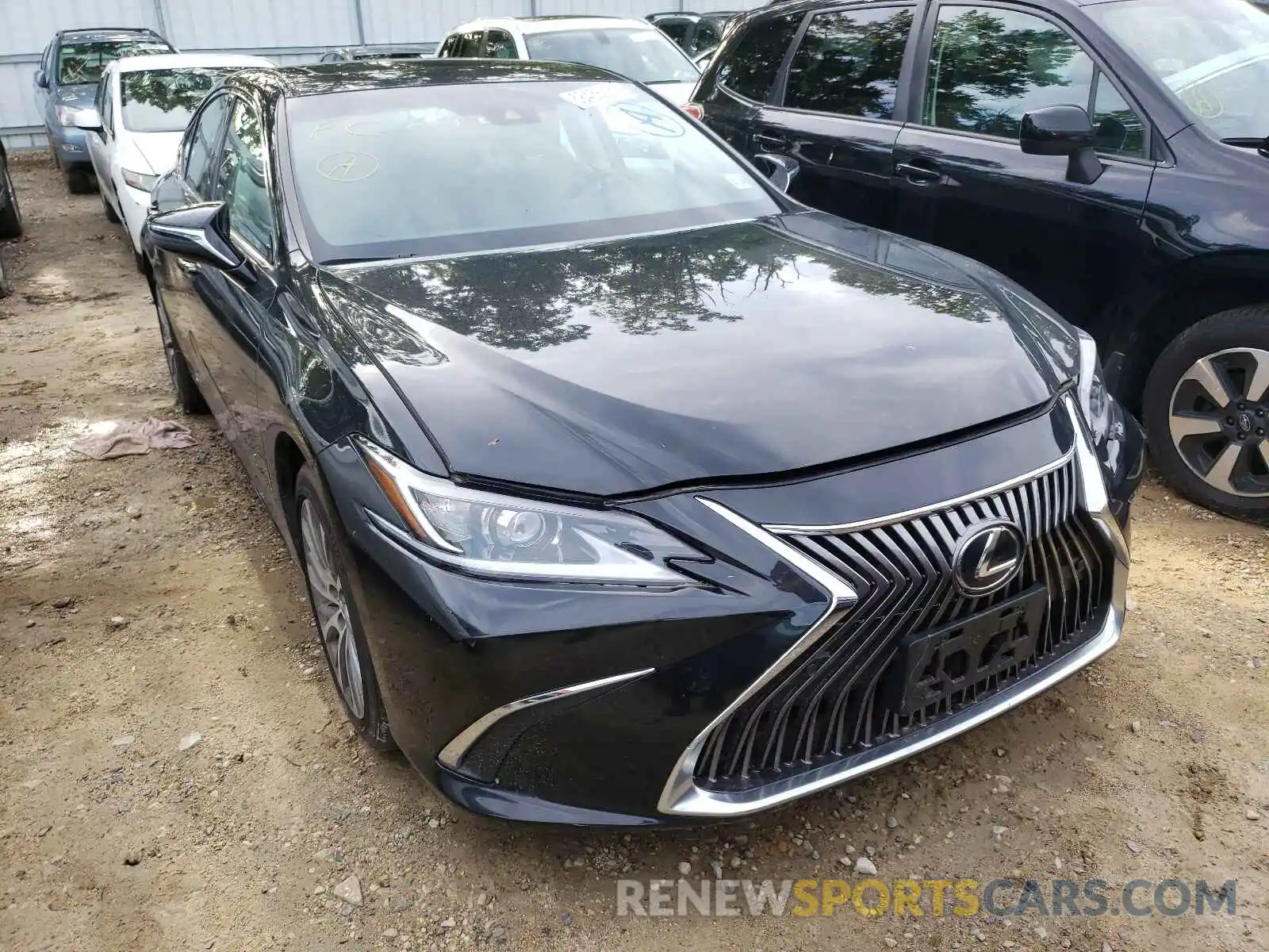 1 Photograph of a damaged car 58ABZ1B10KU022591 LEXUS ES350 2019