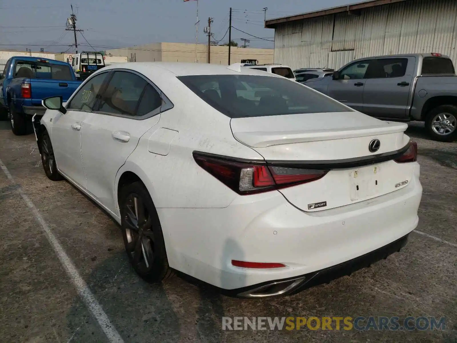 3 Photograph of a damaged car 58ABZ1B10KU025961 LEXUS ES350 2019