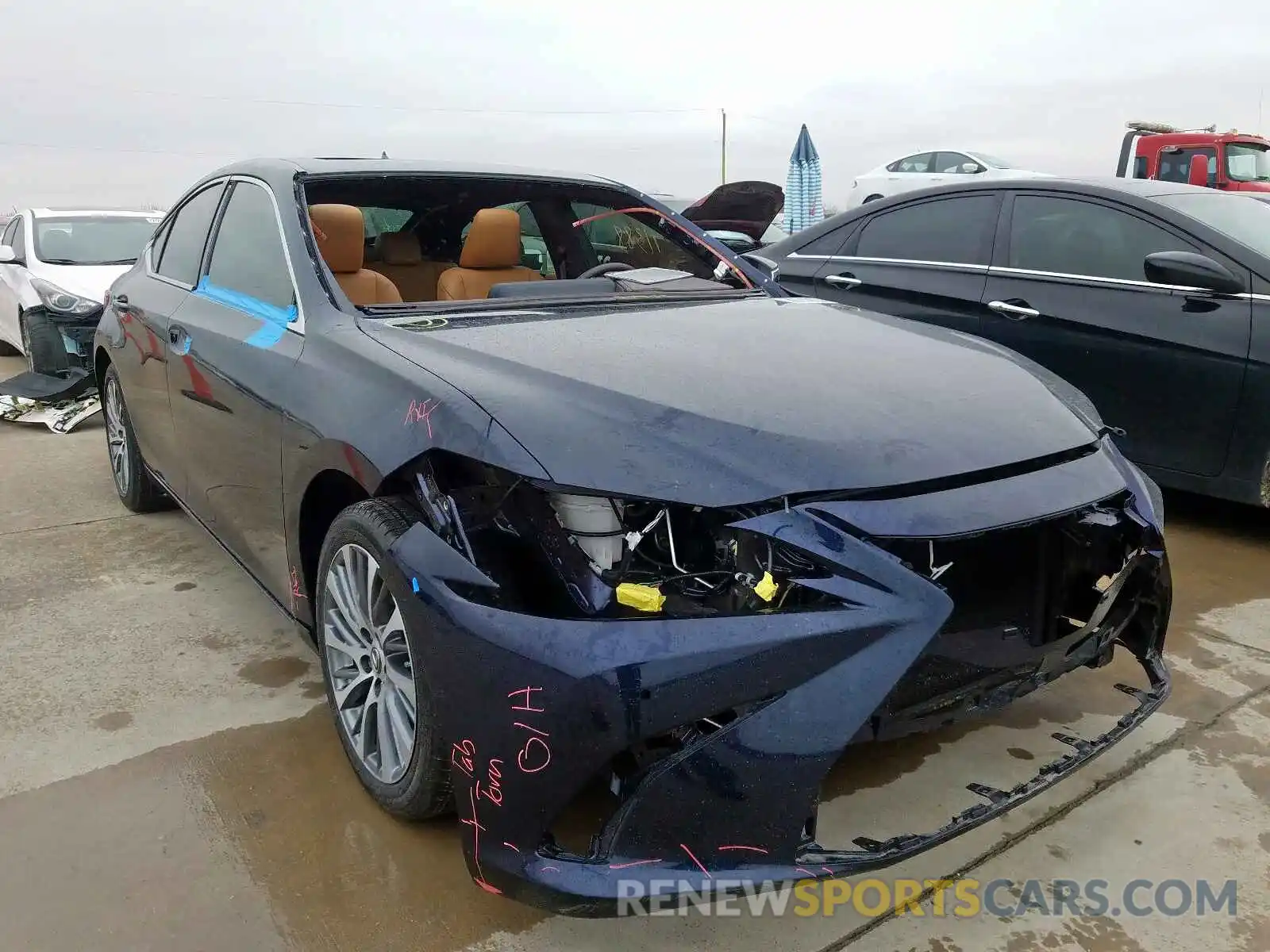 1 Photograph of a damaged car 58ABZ1B10KU029816 LEXUS ES350 2019