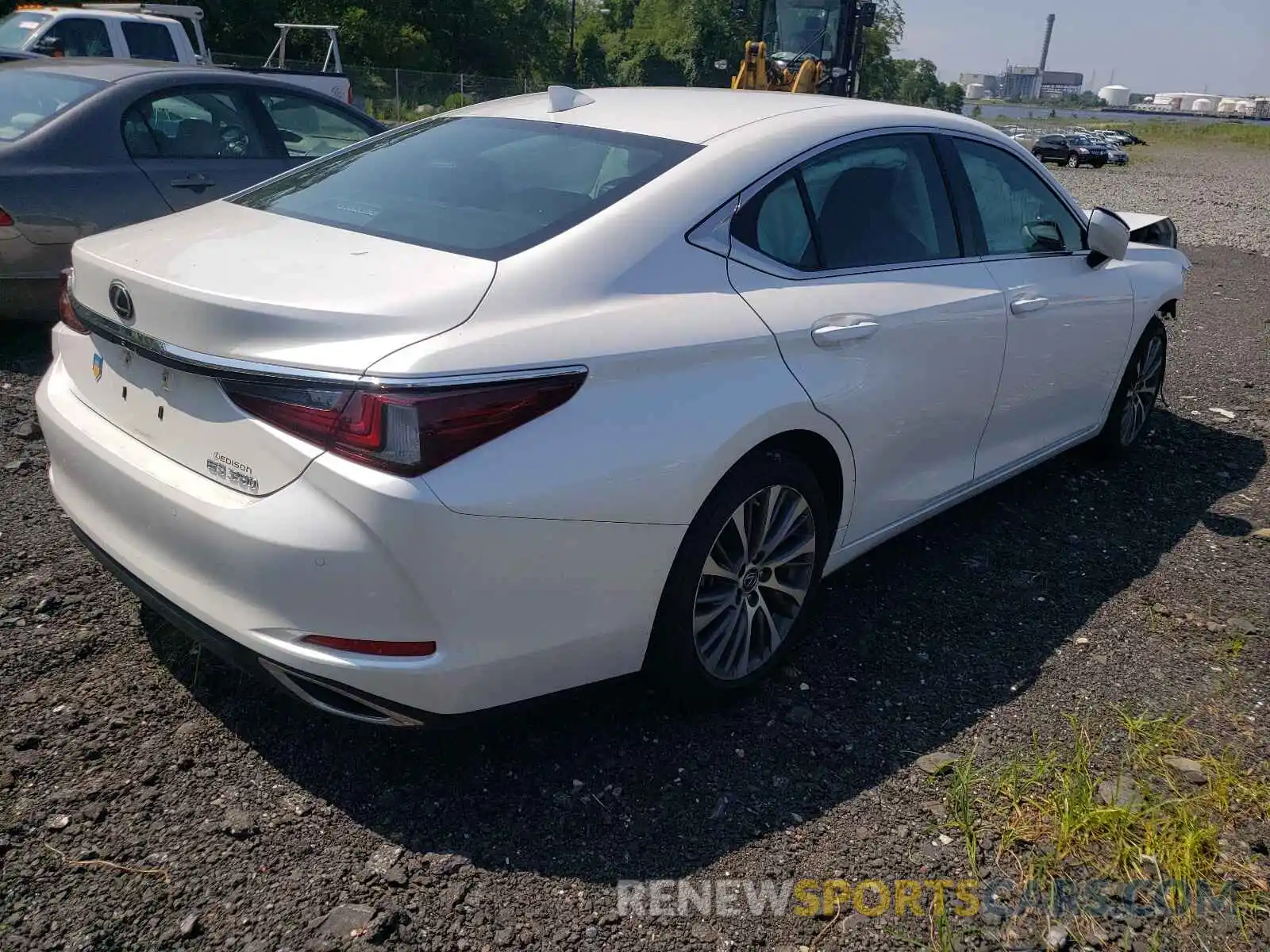 4 Photograph of a damaged car 58ABZ1B10KU031405 LEXUS ES350 2019