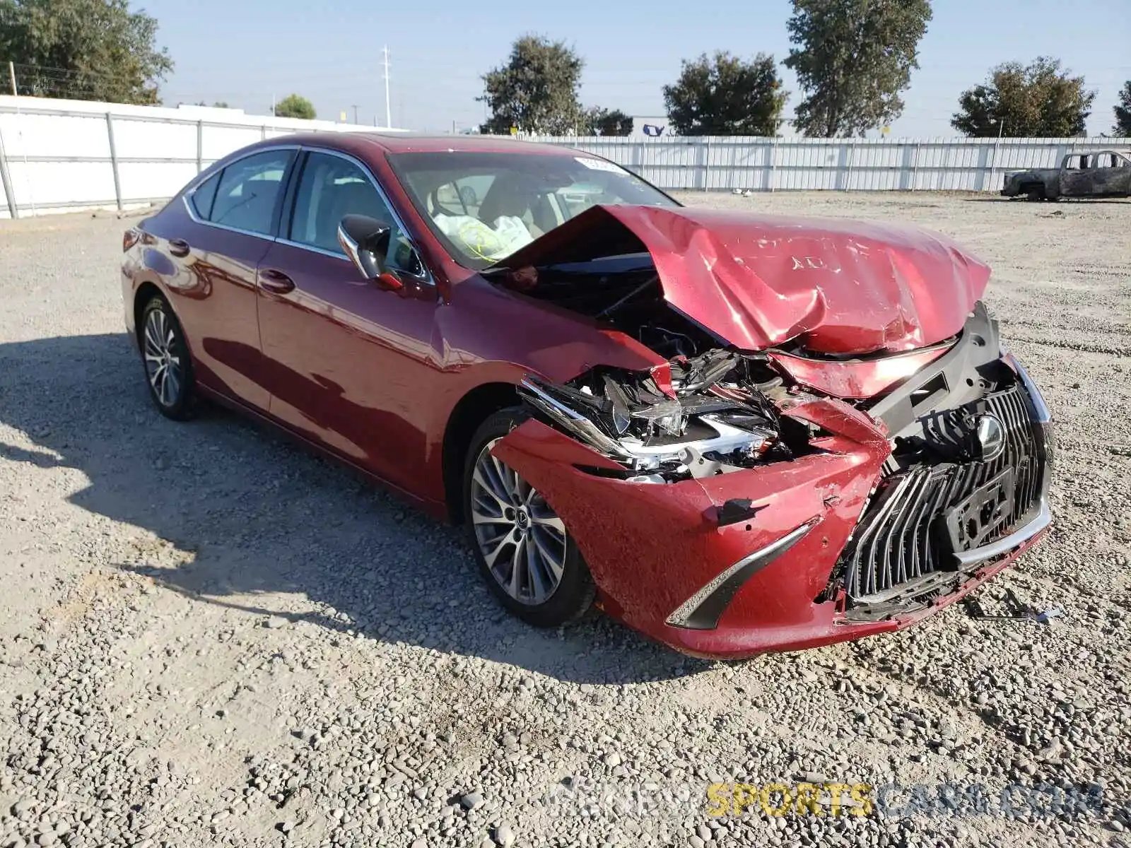 1 Photograph of a damaged car 58ABZ1B10KU043540 LEXUS ES350 2019