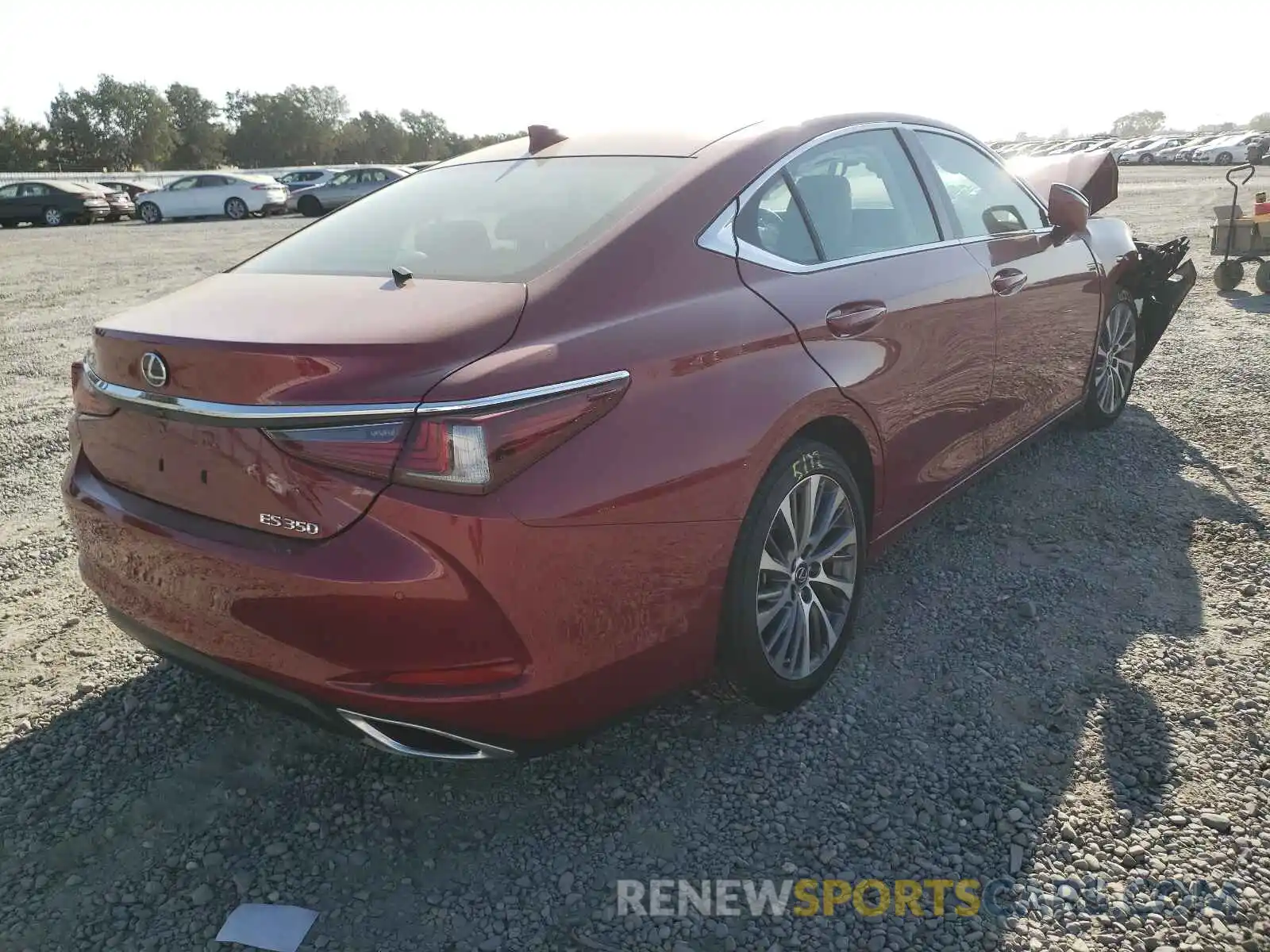 4 Photograph of a damaged car 58ABZ1B10KU043540 LEXUS ES350 2019