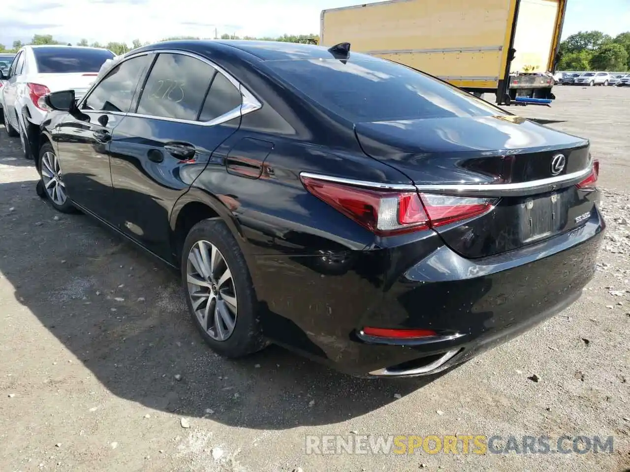 3 Photograph of a damaged car 58ABZ1B10KU047572 LEXUS ES350 2019