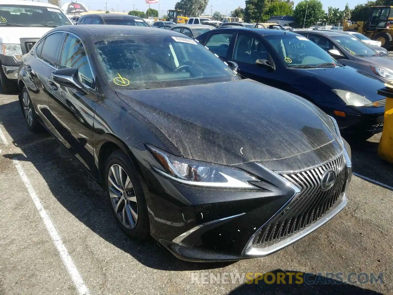 1 Photograph of a damaged car 58ABZ1B10KU048799 LEXUS ES350 2019