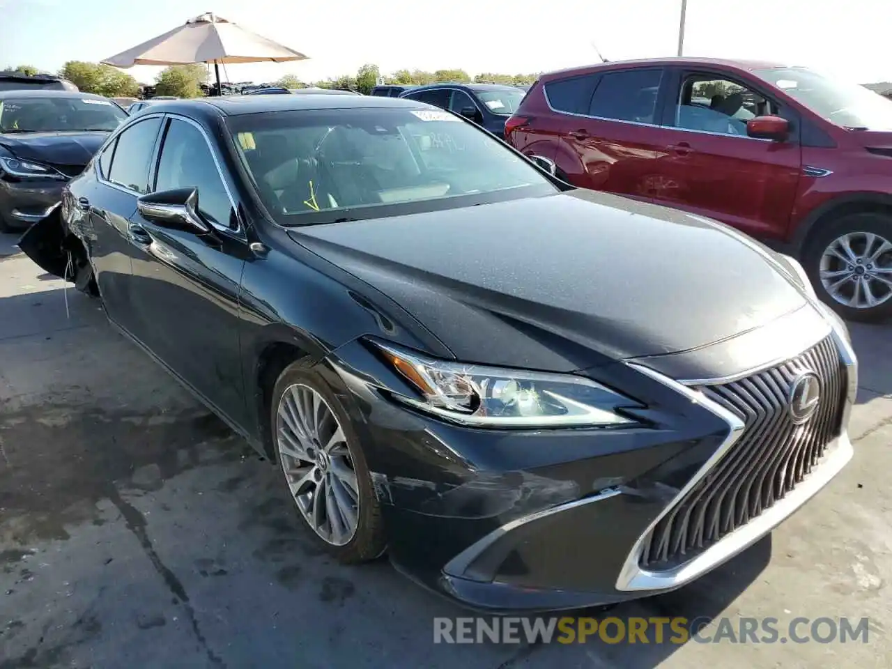 1 Photograph of a damaged car 58ABZ1B11KU001782 LEXUS ES350 2019