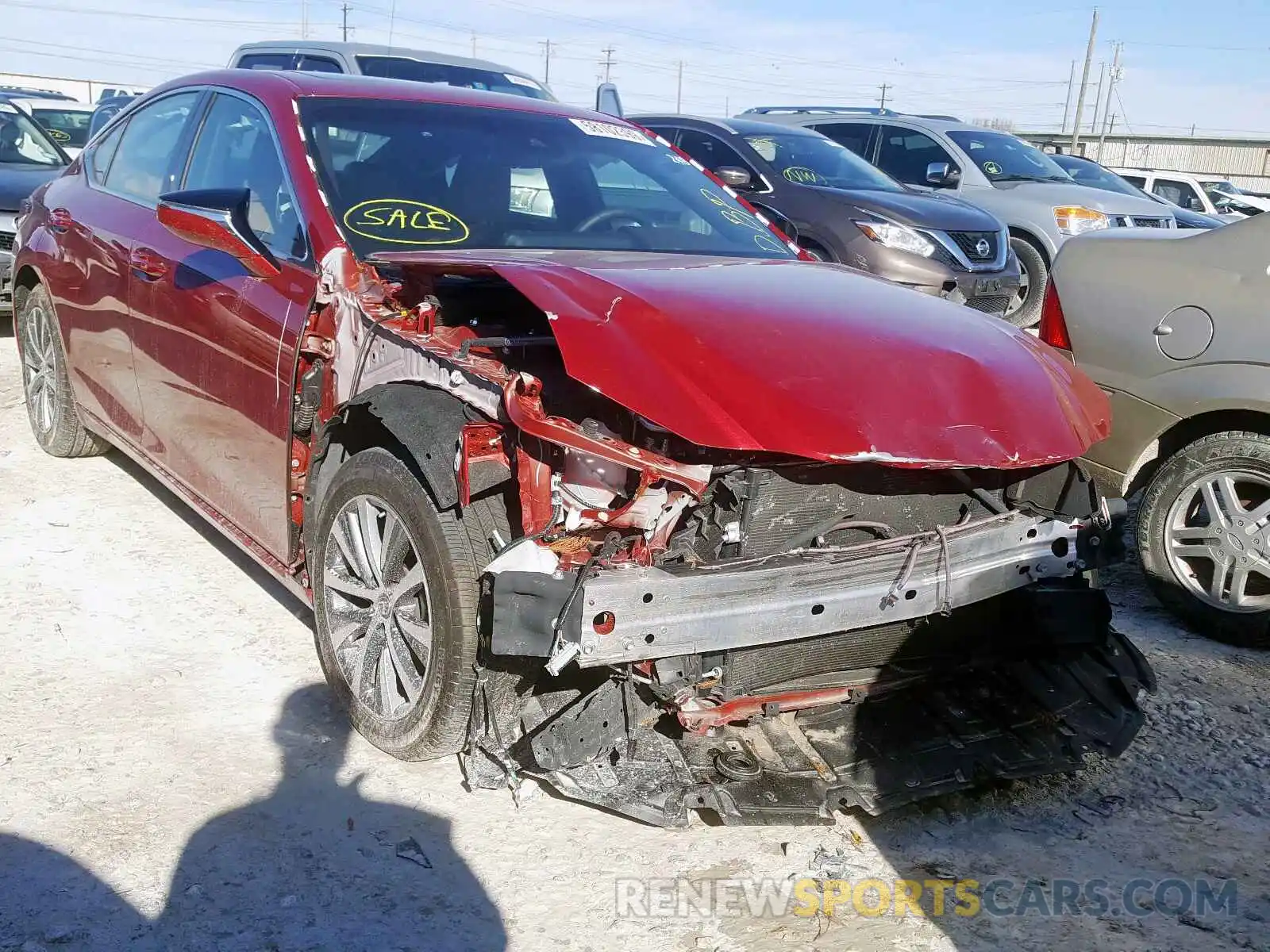 1 Photograph of a damaged car 58ABZ1B11KU005864 LEXUS ES350 2019